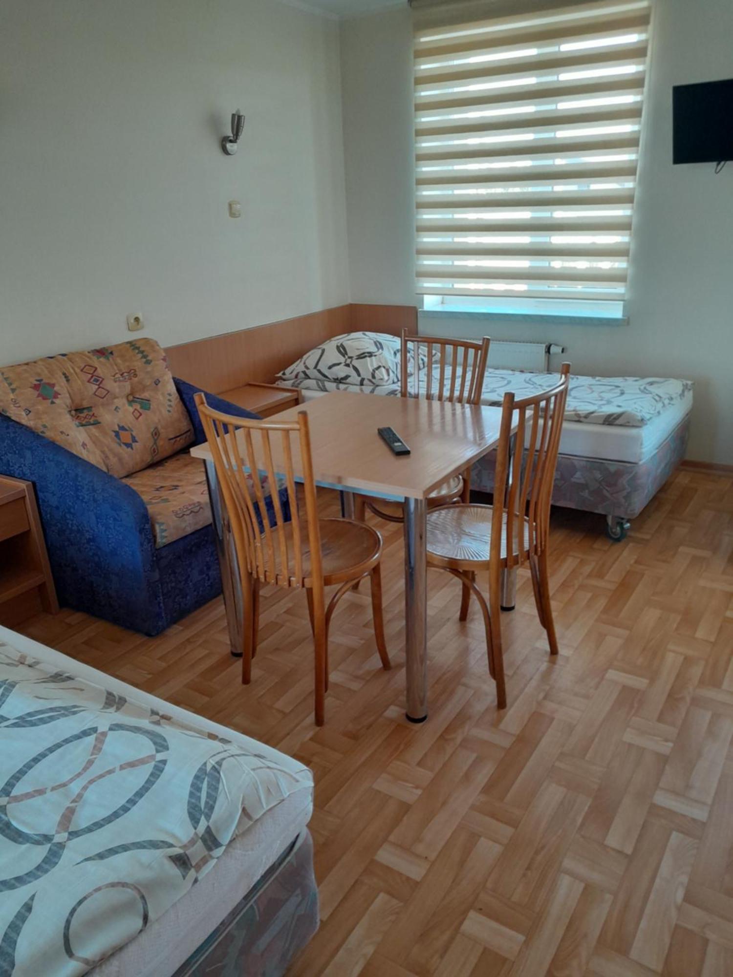 Hostel Polon Pułtusk Εξωτερικό φωτογραφία